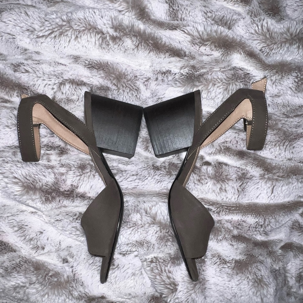 Open toe heels - Picture 3 of 6